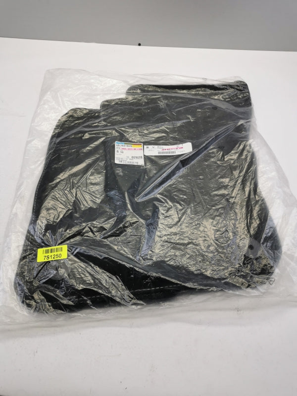 Original SEAT Leon KL Fußmattensatz 4-teilig Velours schwarz 5FB863011MLOE