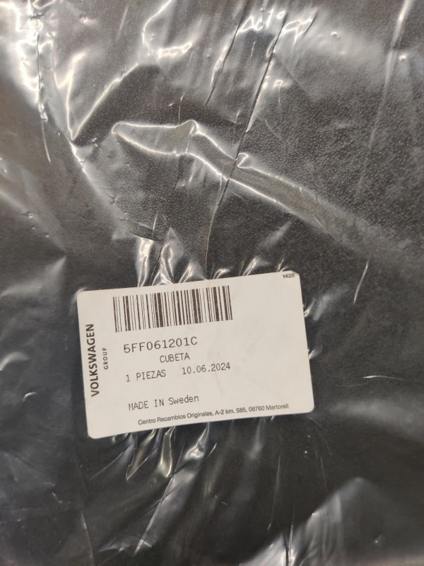 Original OE Volkswagen Gepäckraumwanne 5FF061201C