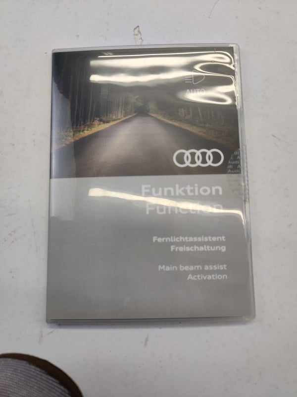 Original AUDI A4 A5 Q5 Q7 Q8 RS4 High Beam Assistant Activation 8W0054800D 