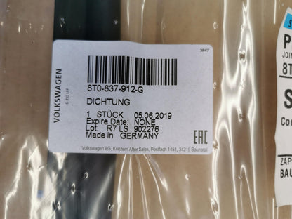 Original OE Volkswagen Türdichtung 8T0837912G