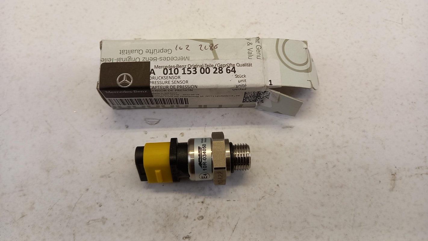 Original OE MERCEDES-BENZ Abgasdrucksensor A010153002864