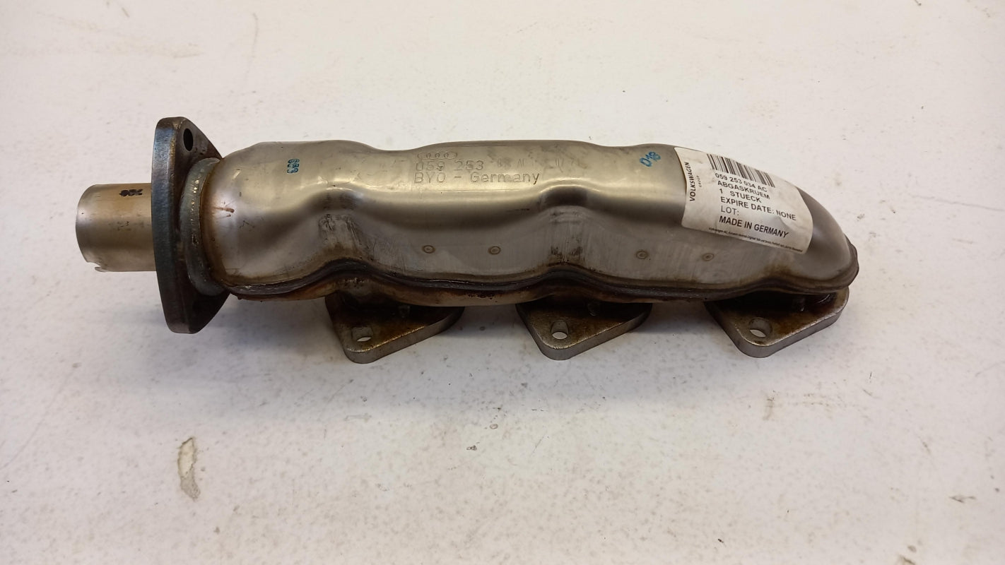 Original OE Volkswagen Abgaskrümmer 059253034AC
