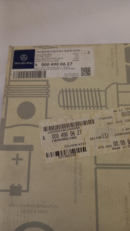 Original MERCEDES-BENZ C-Klasse W205 Auspuffblende Rechts A0004900627
