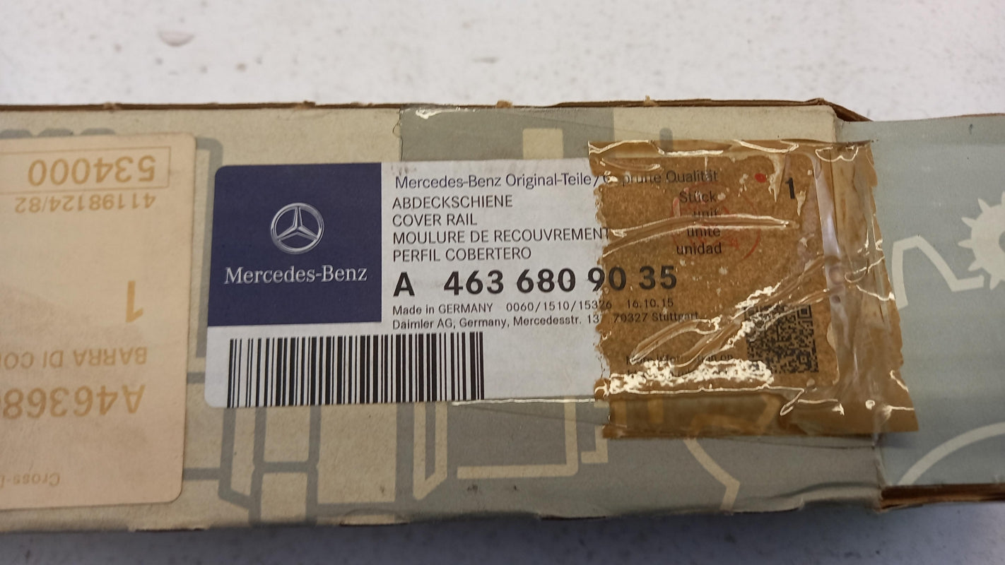 Original MERCEDES-BENZ G-klasse W463 -2018 Einstiegsleiste Rechts A4636809035