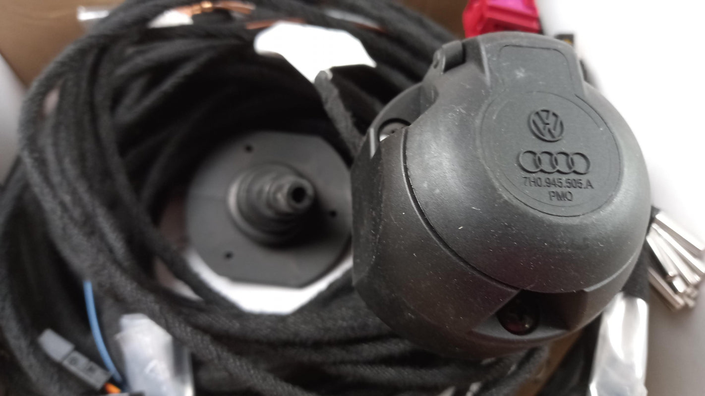 Original VOLKSWAGEN Transporter T6 Anhängerkupplung Elektrosatz 7E0055204B055