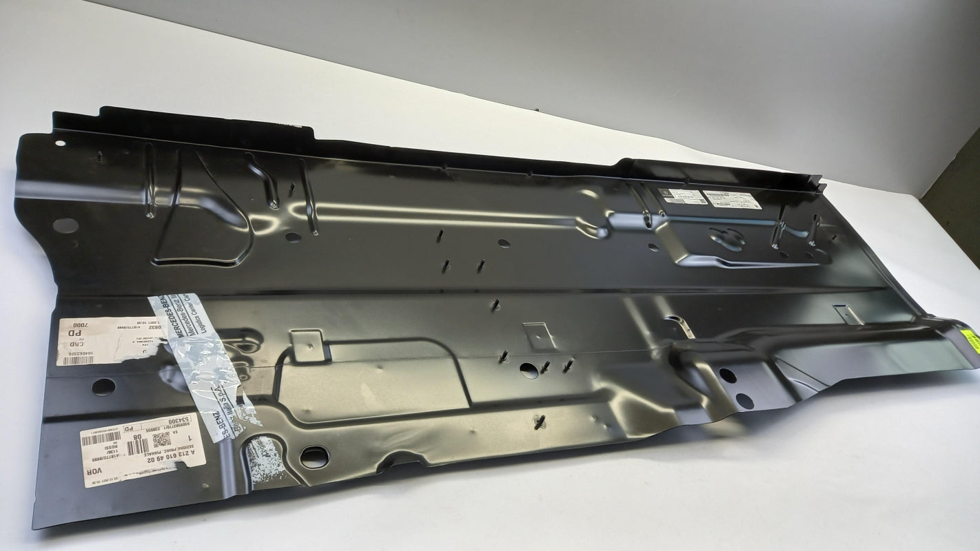 Original MERCEDES-BENZ E-classe W213 C238 GLC C253 X253 Bodenviertel A2136104902