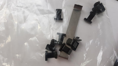 Original VW Touran '16-'20 Sonnenschutz Satz (5-Stück) Hinten Schwarz 5Q0064365