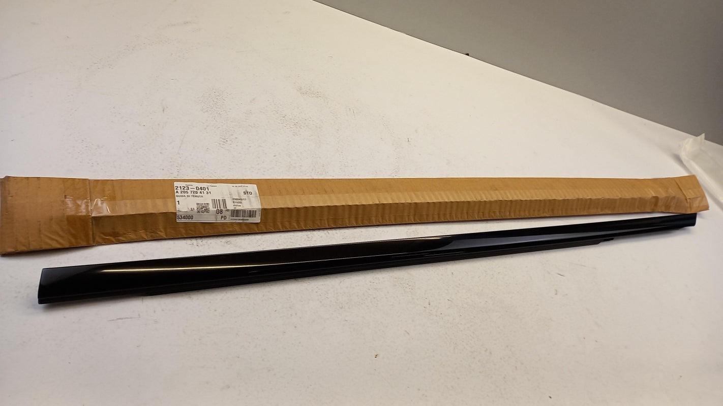 Original OE MERCEDES-BENZ Türscheiben Dichtung A2057204131