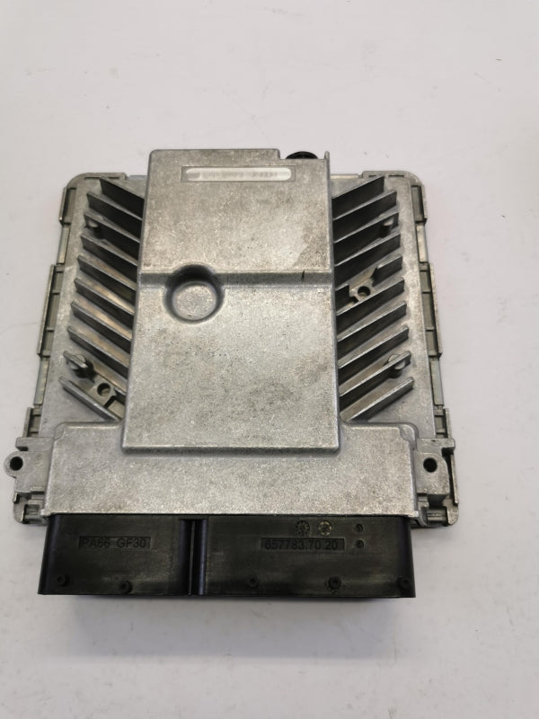 Original AUDI A3 2.0 TDI injection system control unit 03G997058CX 