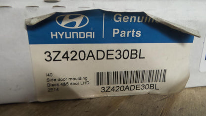 Original HYUNDAI i40 Kombi Türzierleistensatz 4-stück piano-schwarz 3Z420ADE30BL