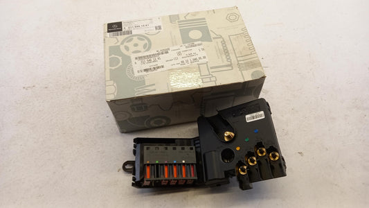 Original OE MERCEDES-BENZ Sicherungskasten A2115461341