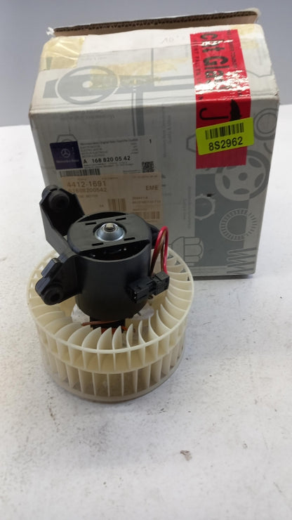 Original MERCEDES-BENZ A-klasse W168 Gebläsemotor A1688200542