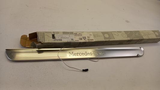 Original MERCEDES-BENZ E-klasse C238 2017-  Einstiegsleiste A2056802806