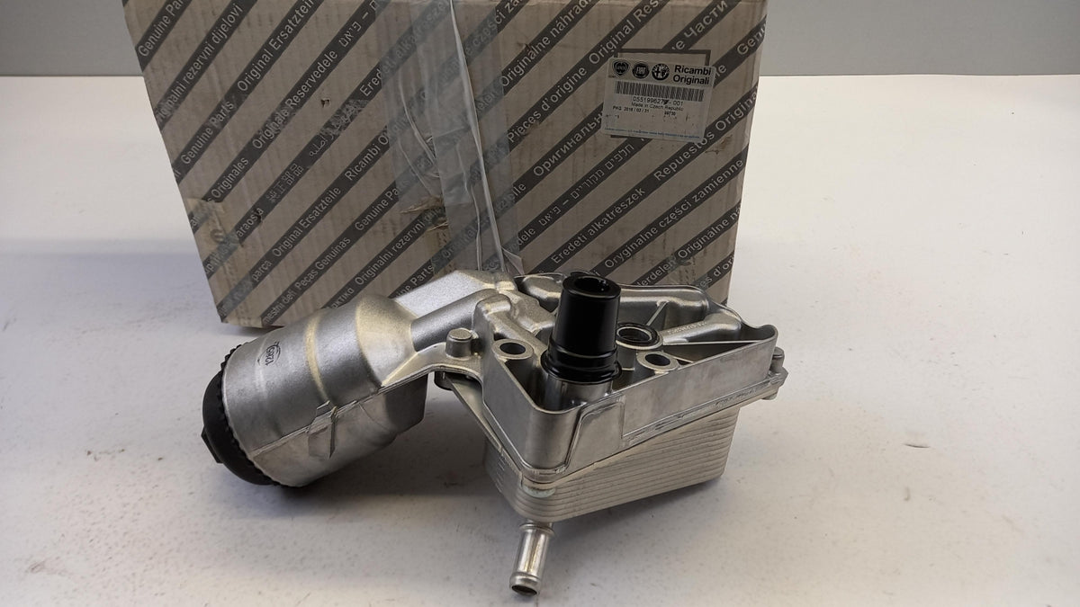 Original FIAT Croma 05-10 1.9 JTD Ölfiltergehäuse 55199627
