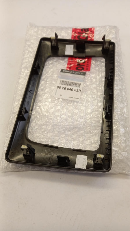 Original DACIA Duster II Navigation Radio Rahmen 682604062R