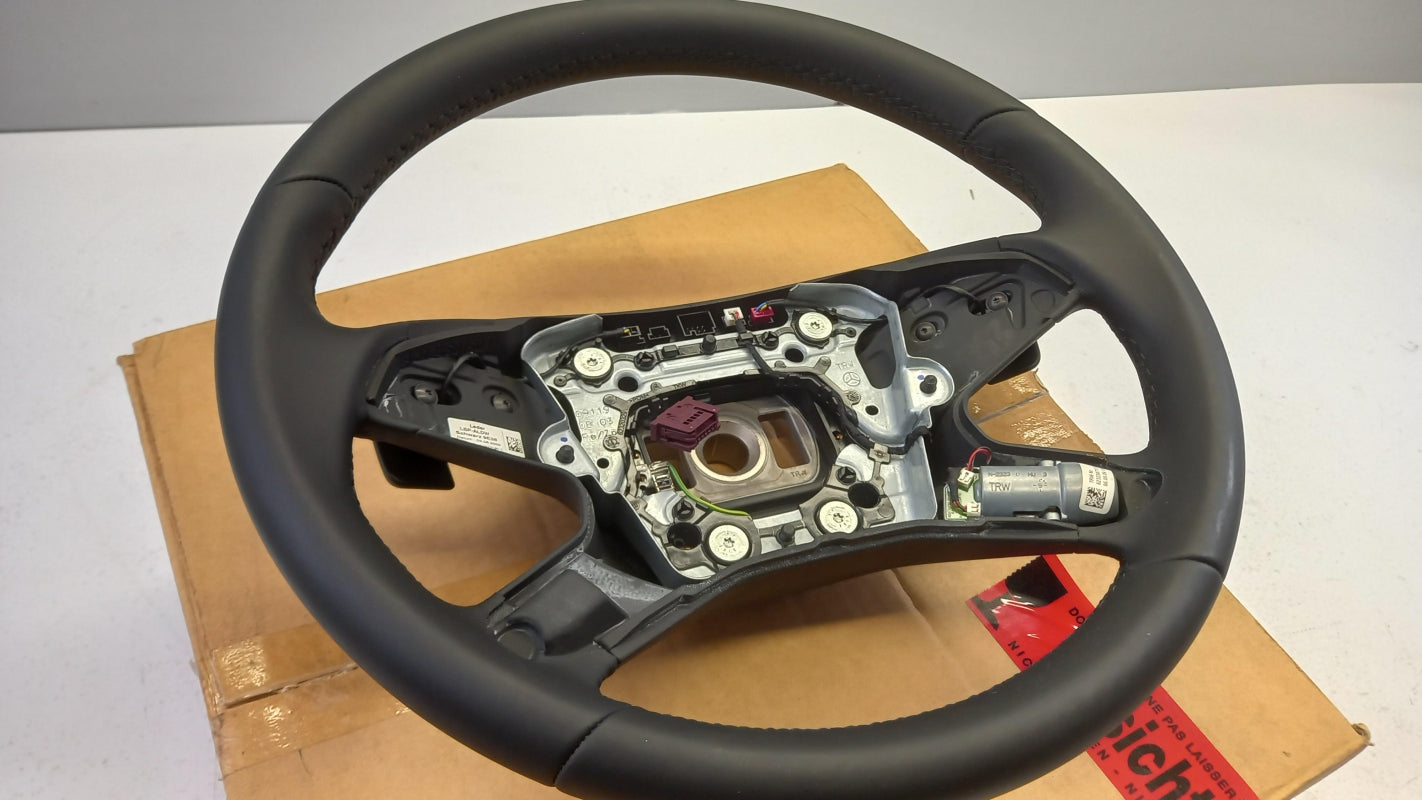 Original MERCEDES-BENZ E-Klasse W212 Lenkrad A21246015039E38