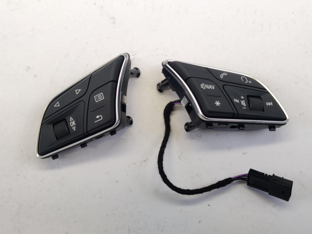 Original AUDI A3 Q2 RS3 Sportback Lenkradschalter 81A951523AXHA