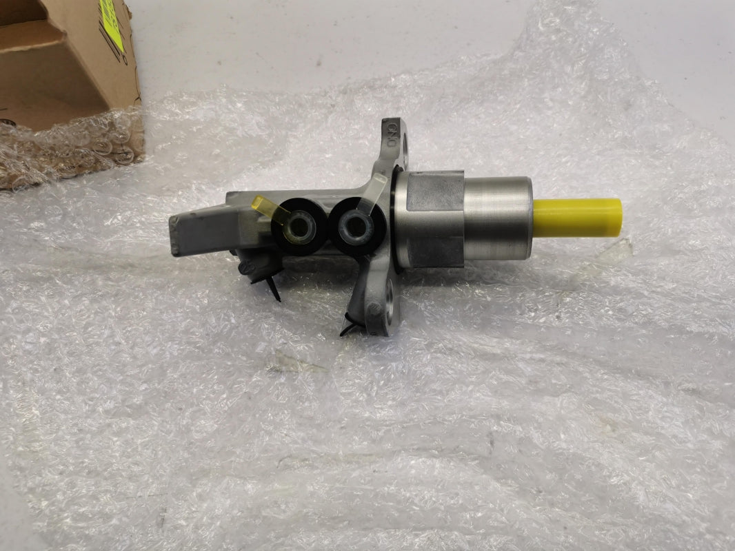 Original AUDI A4 B8 Hauptbremszylinder 4G2611021C