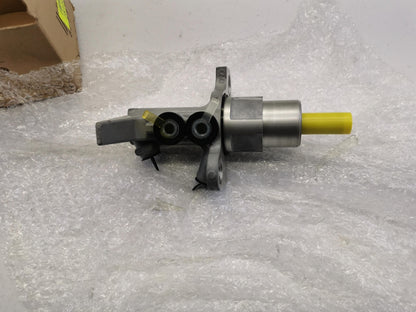 Original AUDI A4 B8 Hauptbremszylinder 4G2611021C