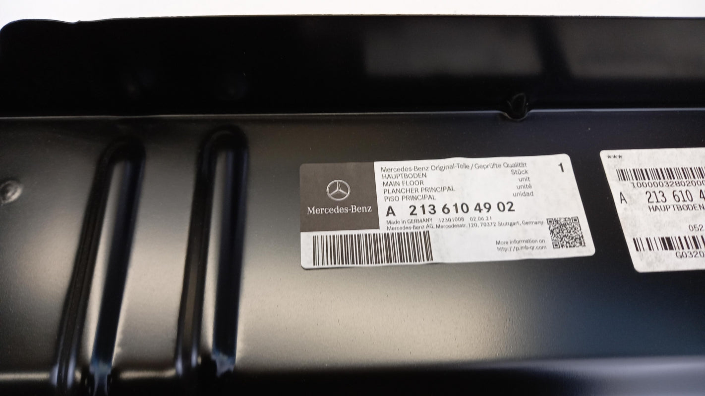 Original MERCEDES-BENZ E-classe W213 C238 GLC C253 X253 Bodenviertel A2136104902
