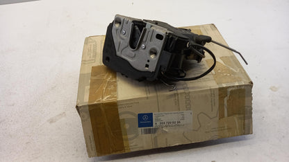 Original OE MERCEDES-BENZ Türschloss A2037200235