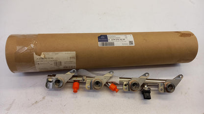 Original MERCEDES-BENZ W166 W212 W221 W222 Kraftstoff Verteilerrohr A2780703295
