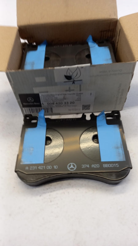 Original MERCEDES-BENZ SL231 (2012-2020) Bremsbeläge Satz Vorne A0084203320