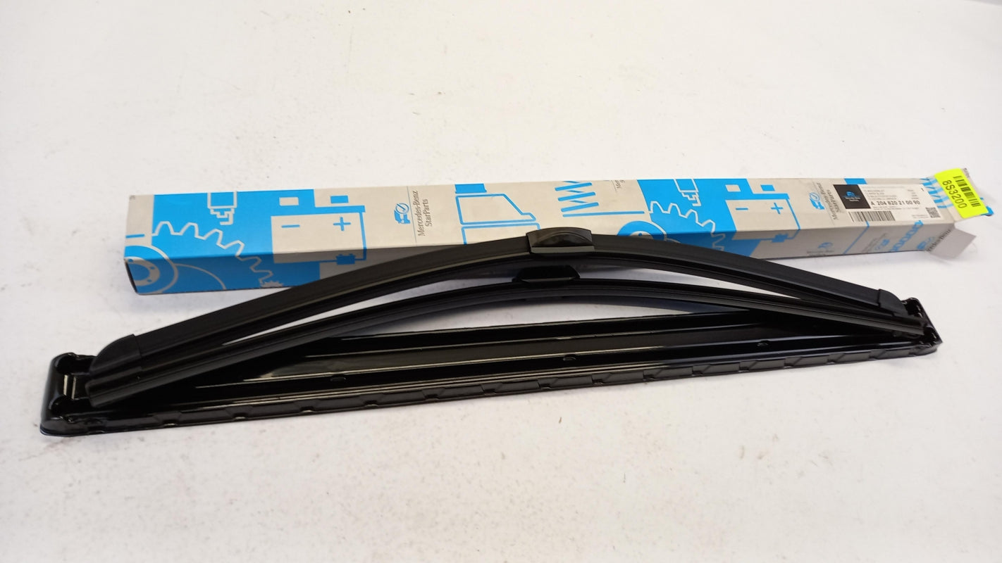 Original MERCEDES-BENZ W204 bis 11/2008 Wischerblättersatz (2st) A204820210090