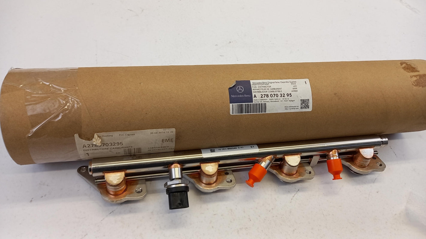 Original MERCEDES-BENZ W166 W212 W221 W222 Kraftstoff Verteilerrohr A2780703295
