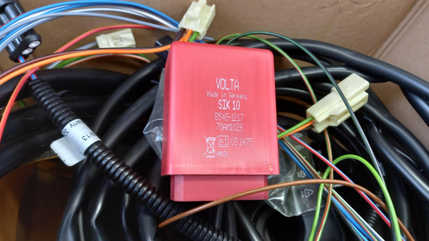 Original MAZDA 6 02-08 Anhängerkupplung Elektrosatz 7-polig GJ5EV3921A