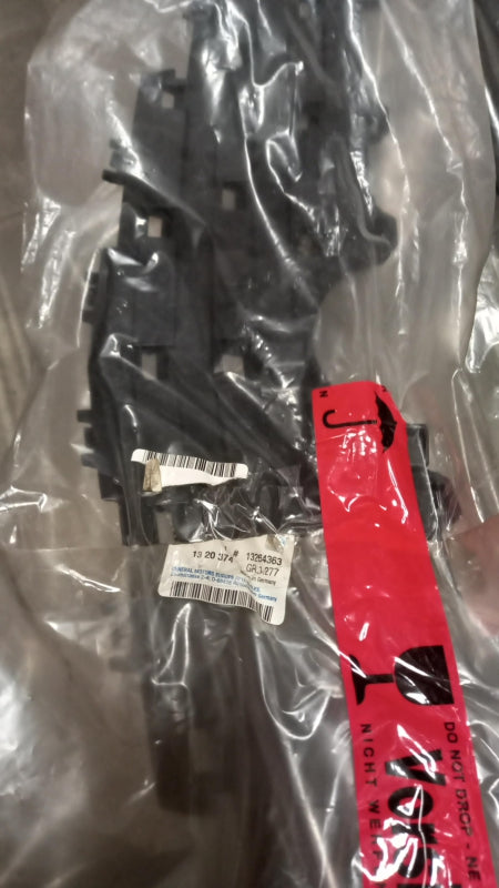 Original OPEL Insignia A Oberer Kühlergrill der Frontstoßstange 13264363