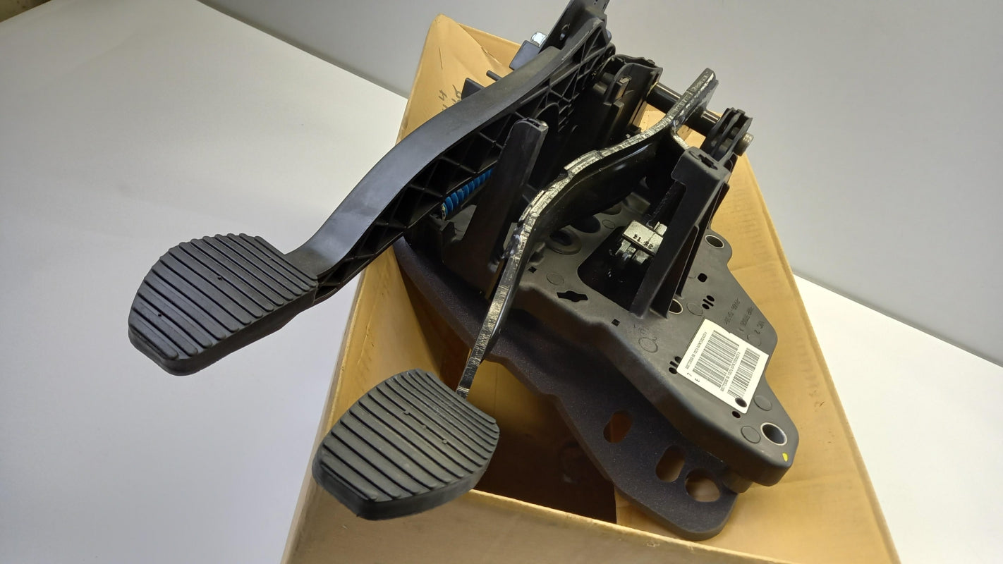 Original CITROEN C5 (X7) Pedalwerk (Bremse+Kupplung) 9807728080