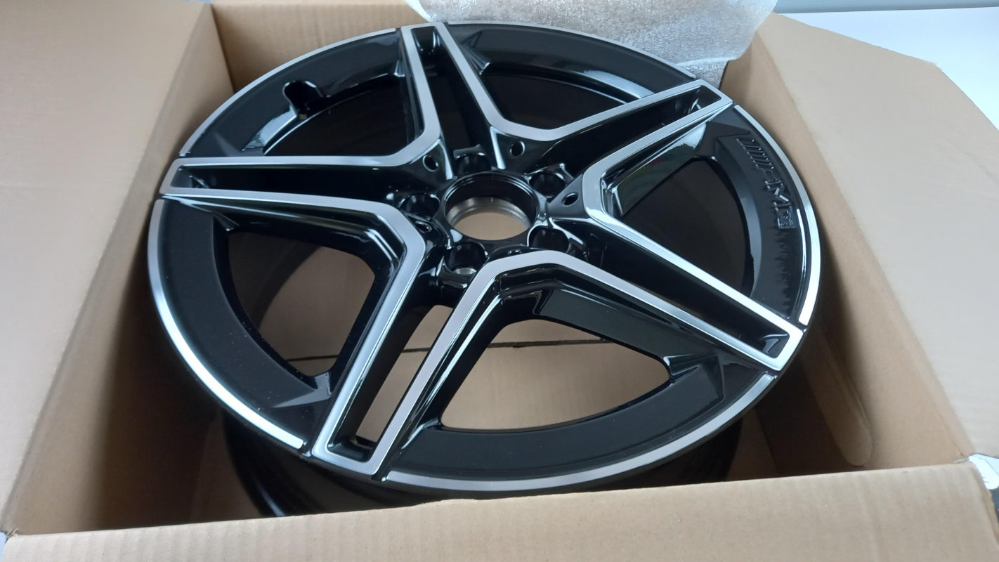 Original MERCEDES-BENZ A-class W177 rim 7.5Jx18 ET49 A17740115007X23 