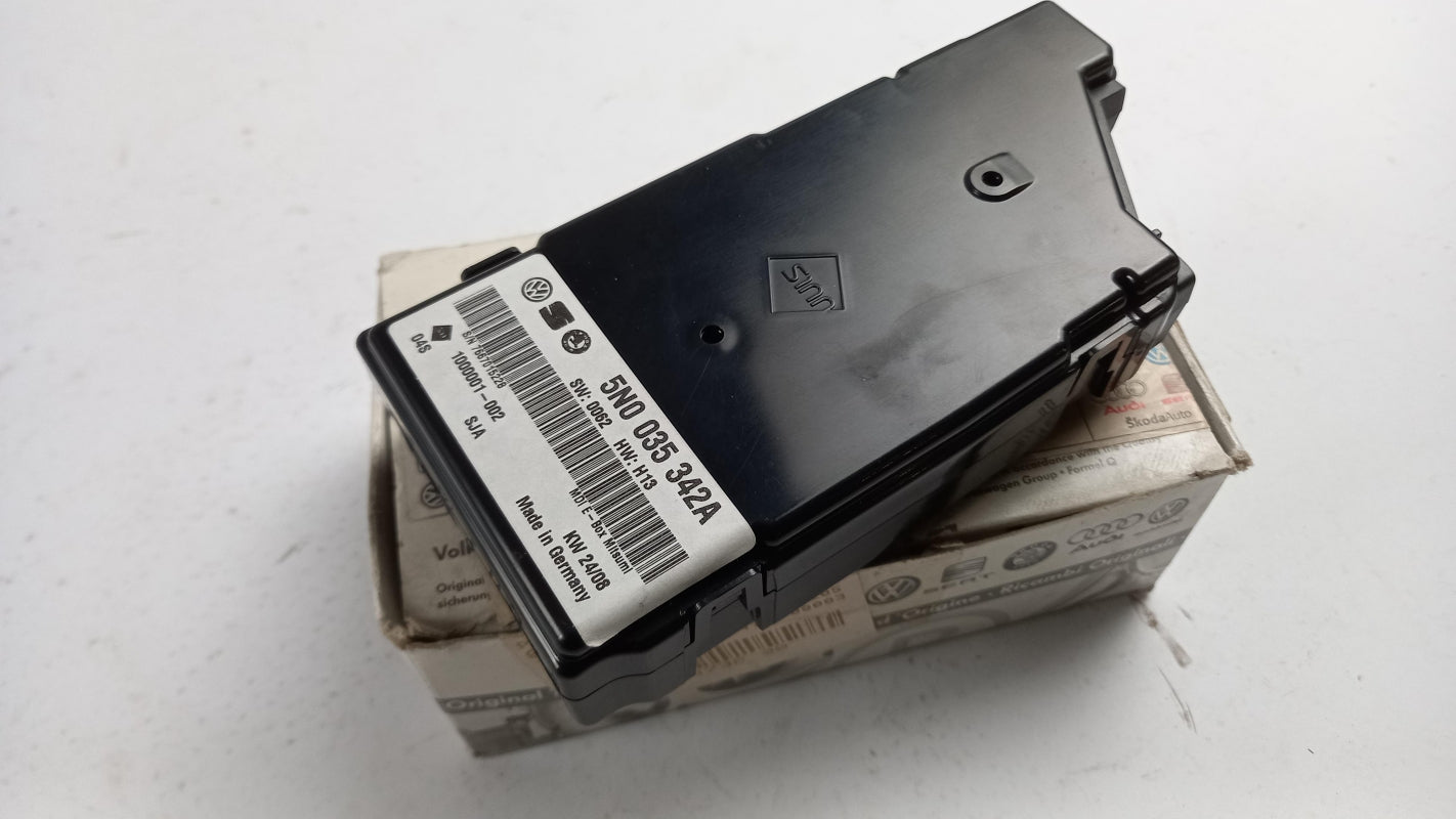 Original VW Golf Passat Polo SKODA Octavia Yeti Interface Multimedia 5N0035342A