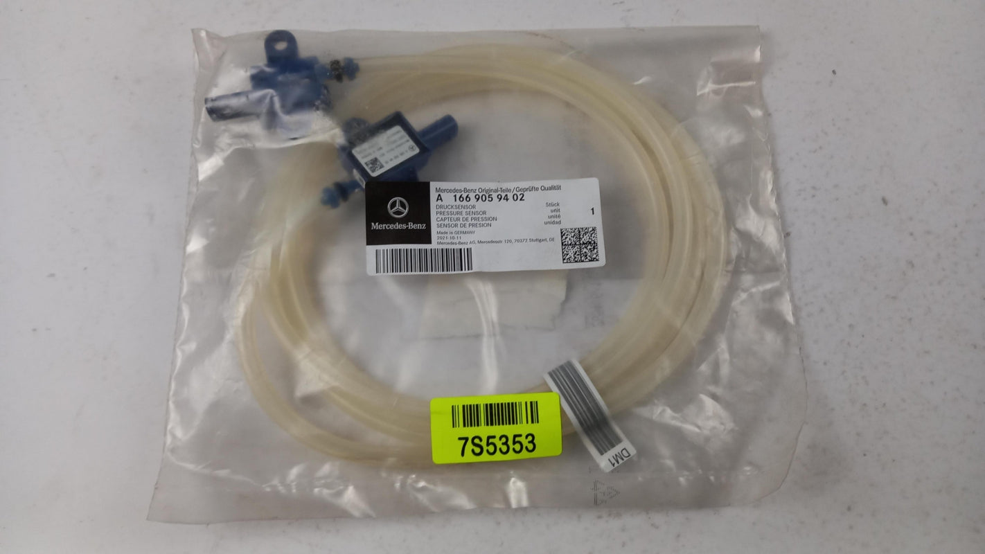 Original OE MERCEDES-BENZ Airbagsensor A1669059402