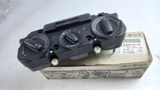 Original OE Volkswagen Heizungsbetätigung 1K0820047FHWHS