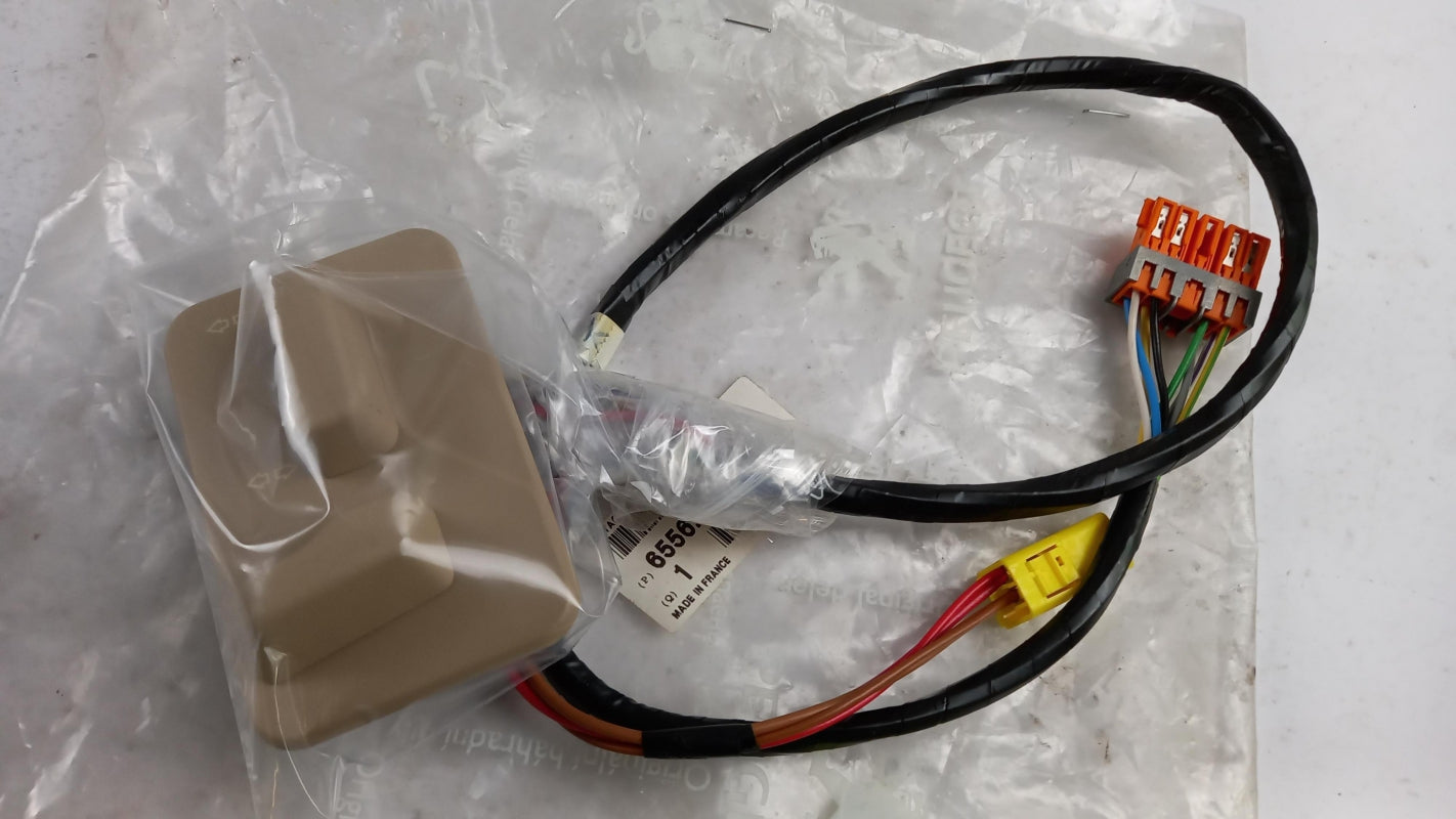 Original PEUGEOT 406 Sitzverstellung Schalter rechts 6556H1