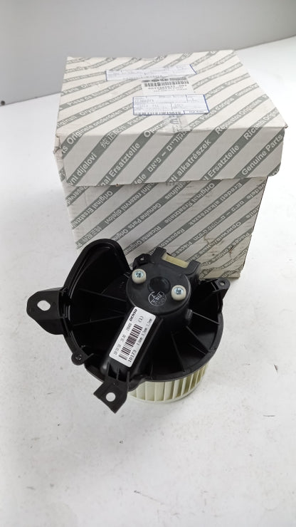 Original FIAT Linea 07- Doblo 09- Fiorino-Qubo 07- Innenraumgebläse 77366871