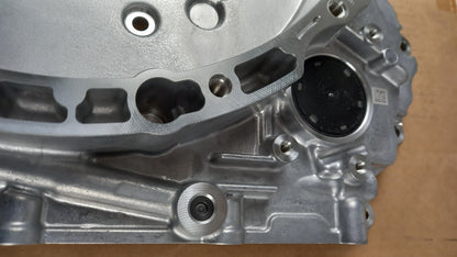 Original MERCEDES-BENZ E-klasse GLS Steuergehäuse Abdeckung A6540106102