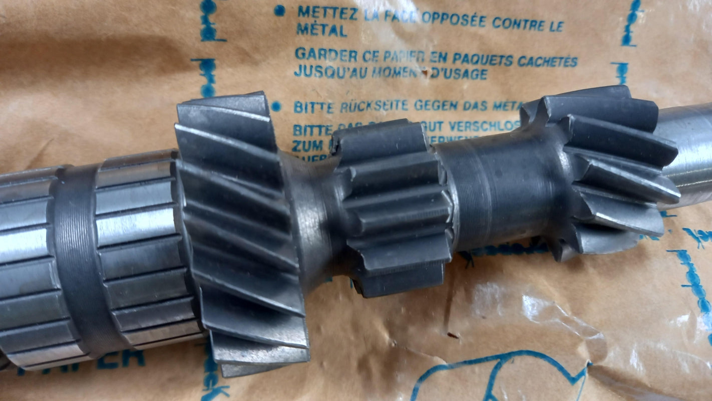 Original FIAT Punto Stilo Uno Doblo Lancia Schaltgetriebe Hauptwelle 7729336