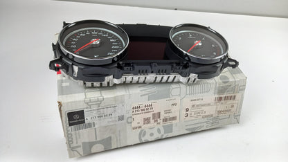 Original MERCEDES-BENZ E-Klasse W213 Kombiinstrument Tacho 2.2 CDI A2139000229