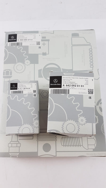 Original MERCEDES-BENZ W906 Filterset (Kraftstoff-/Öl-/Luft- filter) A0001805309
