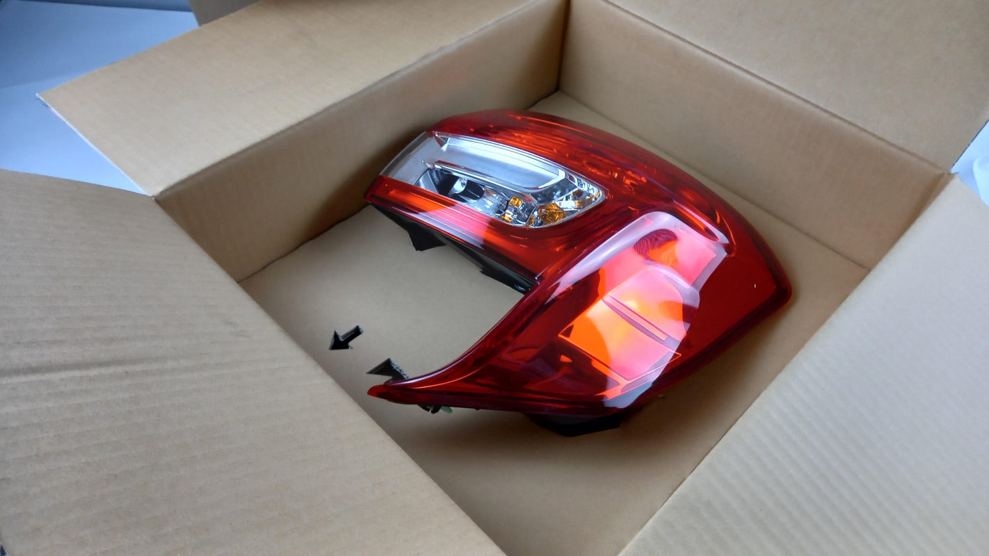 Original CITROËN C4 Aircross Heckleuchte Rechts Hinteren 1607955280