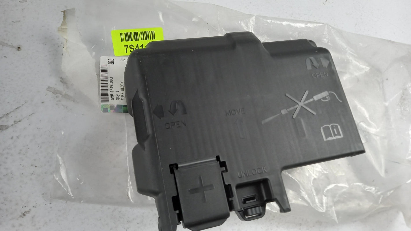 Original OE OPEL Sicherungskasten 13491093