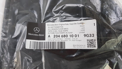 Original OE MERCEDES-BENZ Fußmattensatz A20468010019G33