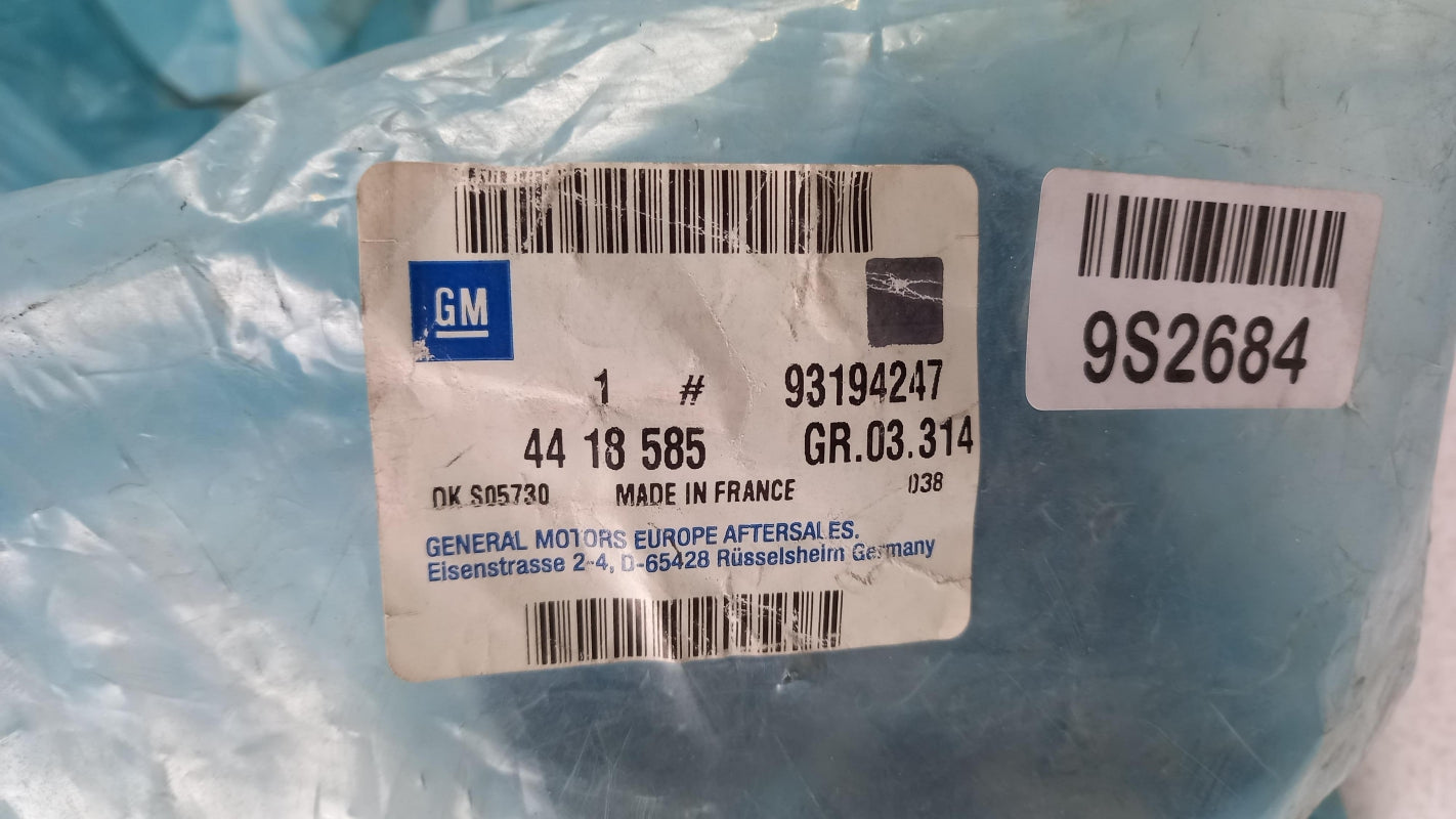 Original OPEL Movano-A 2.5 DTi Einspritzsteuergerät Halterung oben 93194247