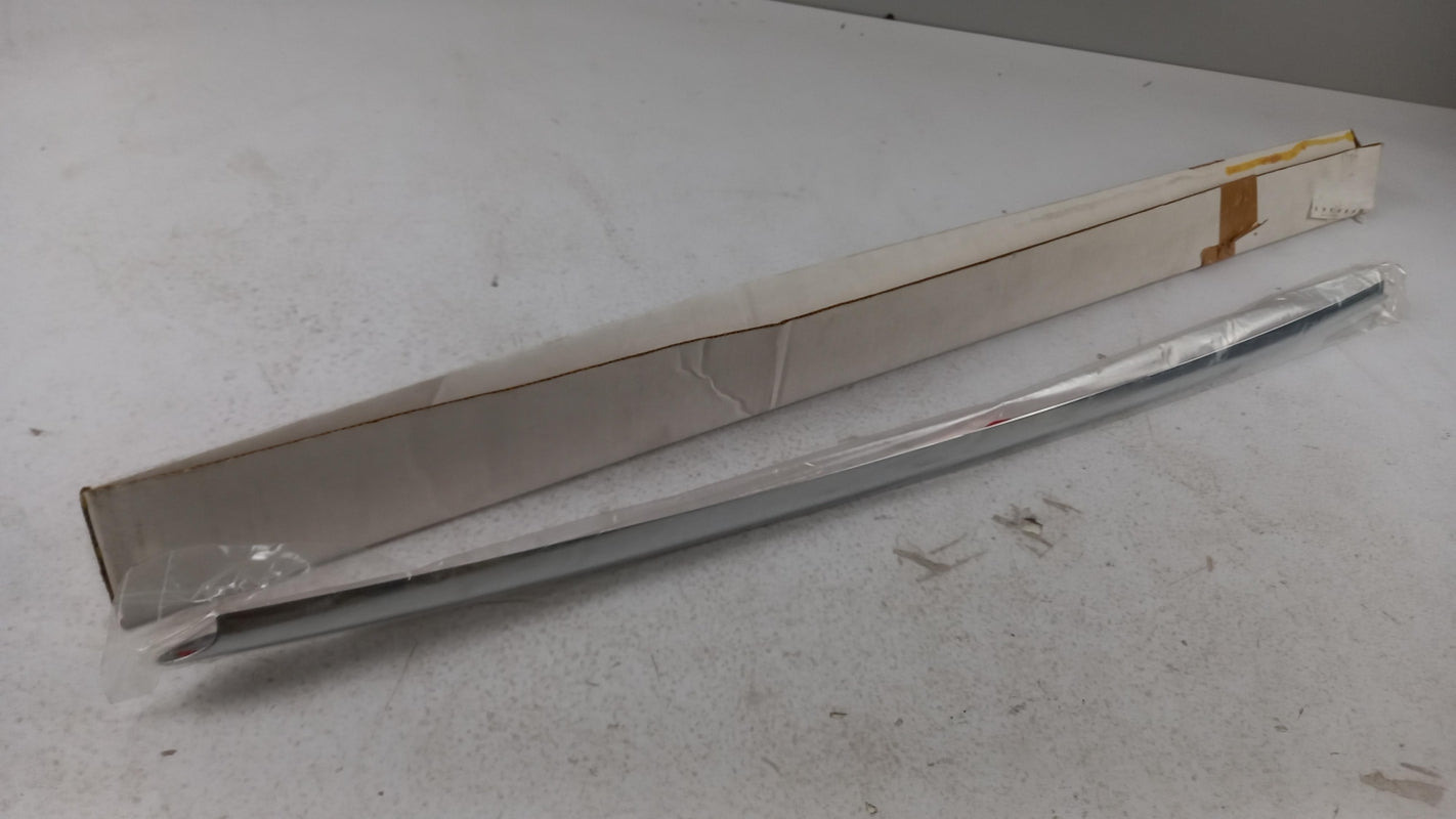 Original OE NISSAN Stoßstangen Zierleiste 999M17W000