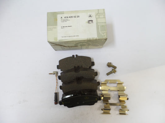 Original MERCEDES-BENZ Vaneo 414 Bremsbelagsatz Vorne A4144200220