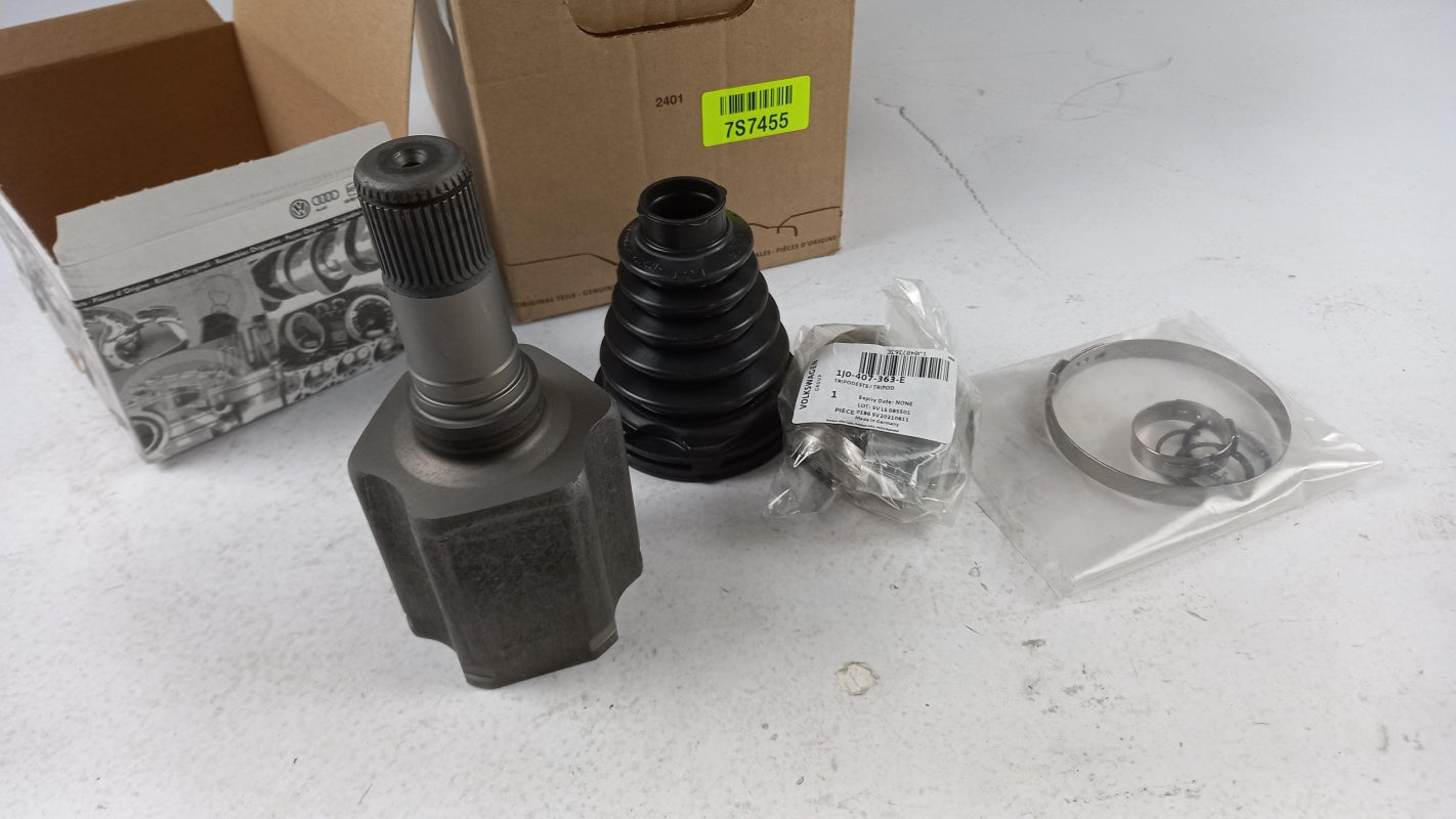 Original AUDI A3 Sportback Sedan drive shaft joint kit 8V0498104C 