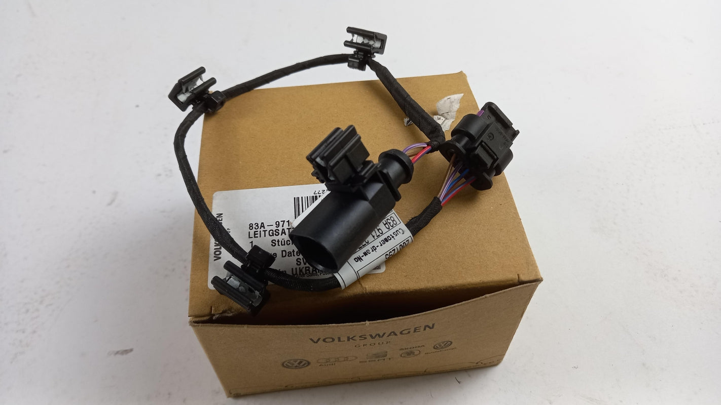 Original OE Volkswagen wiring harness 83A971277 